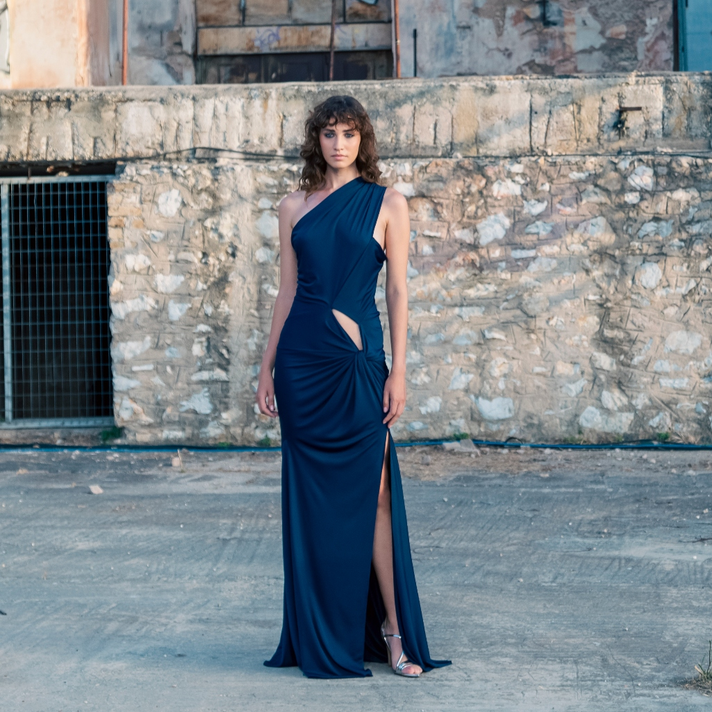 Hautes Grecians 2024: Το soft glam μακιγιάζ της Bobbi Brown «αποθέωσε» τις δημιουργίες του Angelos Bratis