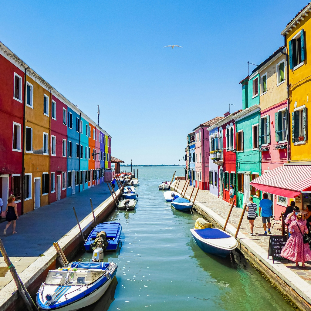 Colourful Adventures: 7 προορισμοί στην Ευρώπη που μοιάζουν με καμβά ζωγραφικής