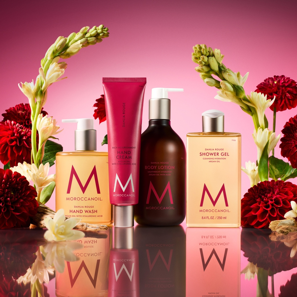 Η Moroccanoil® επεκτείνει τη συλλογή της με προϊόντα σώματος με το νέο άρωμα Dahlia Rouge