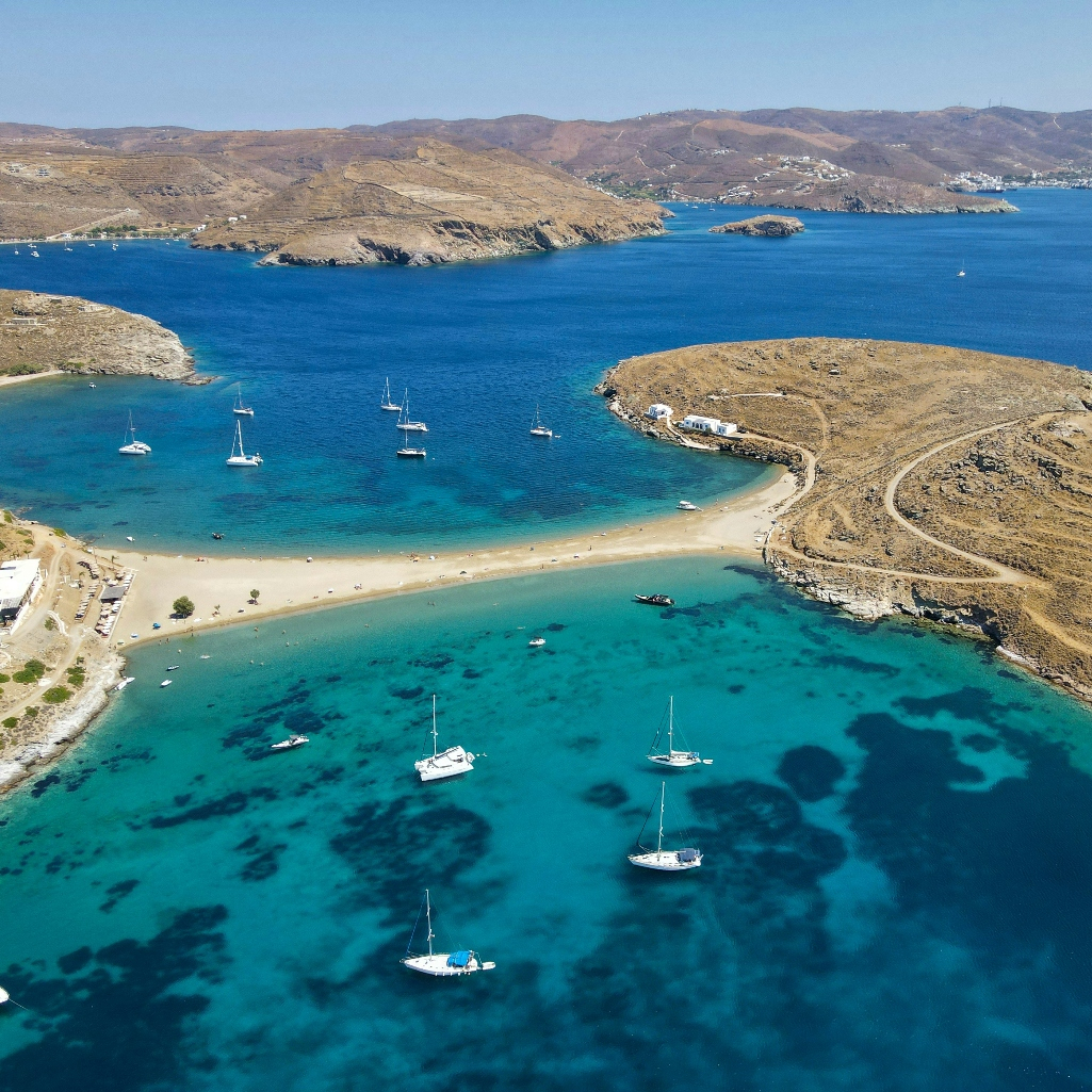 10 παραλίες στα ελληνικά νησιά που μοιάζουν με παράδεισο