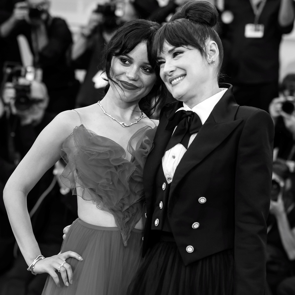 Venice Film Festival: Τι φόρεσαν οι stars στο κόκκινο χαλί στην πρεμιέρα του «Beetlejuice Beetlejuice»
