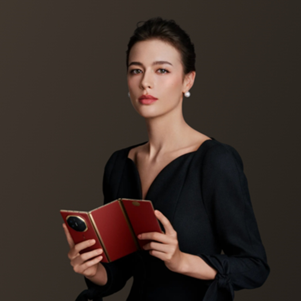 Η Huawei ανοίγει ένα νέο κεφάλαιο με το HUAWEI Mate XT | ULTIMATE DESIGN