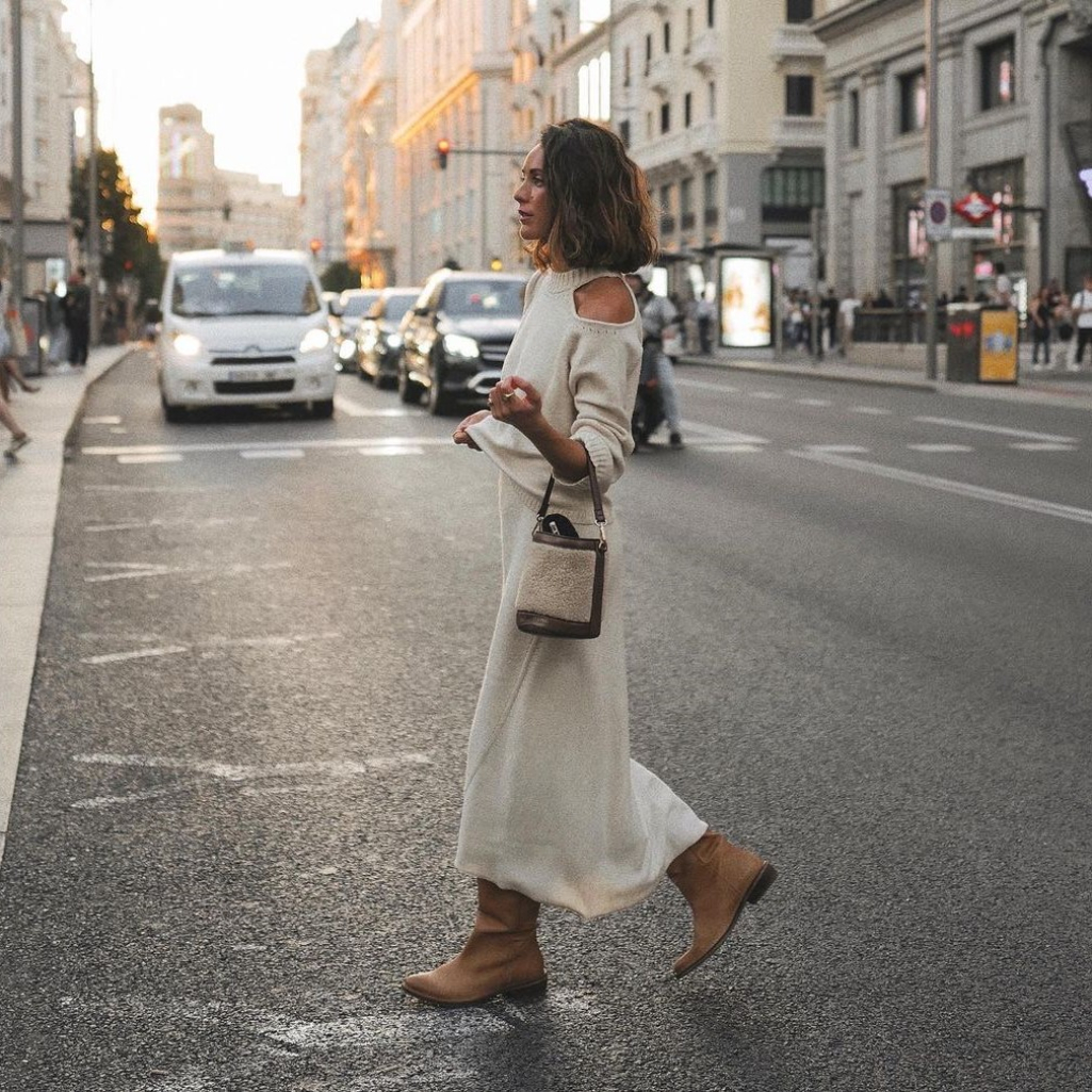 Skirt love: Λατρεύεις τις maxi φούστες; 5 cool φθινοπωρινά σύνολα για να αντιγράψεις