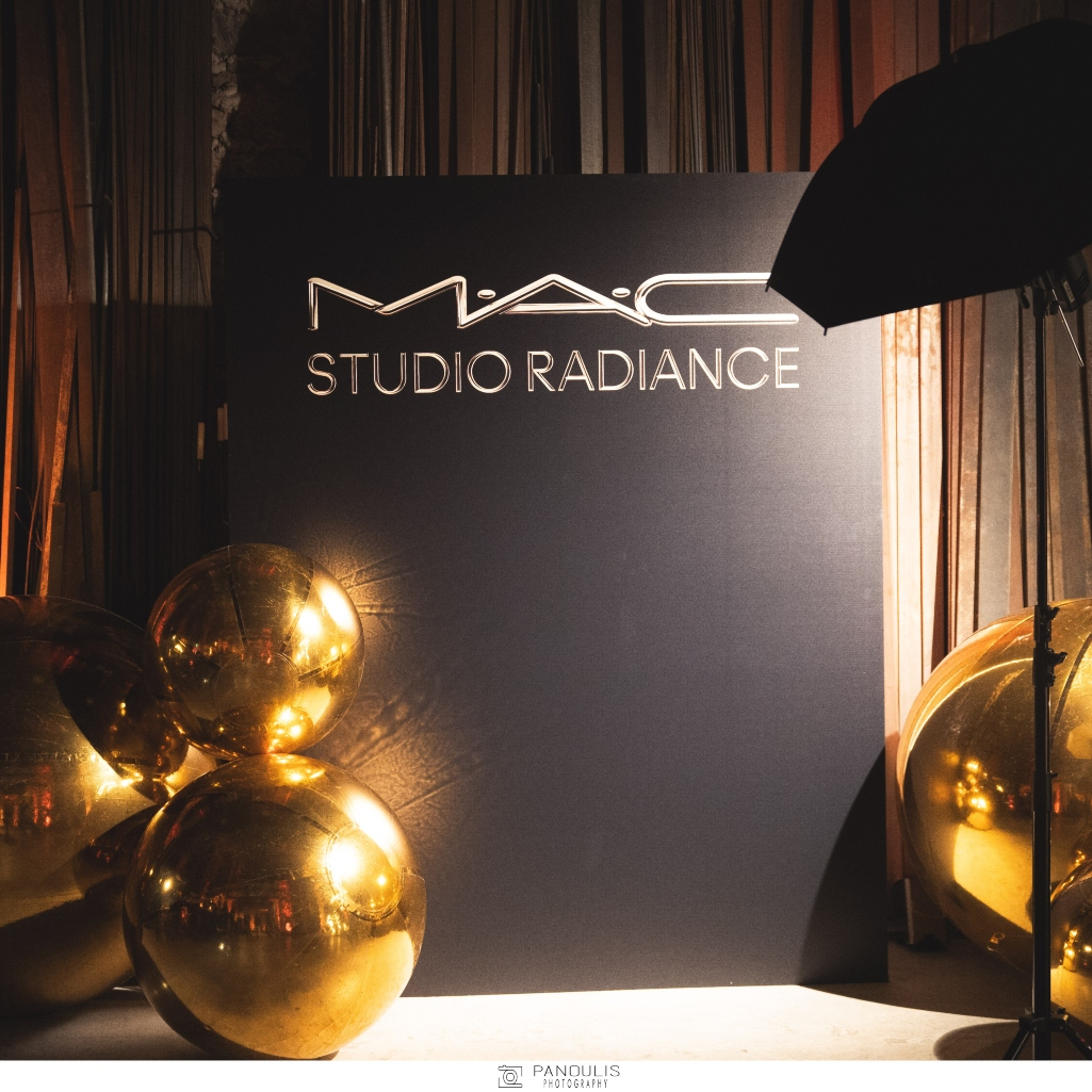 Το λαμπερό Studio Radiance Party της MAC, για το νέο Studio Radiance Concealer