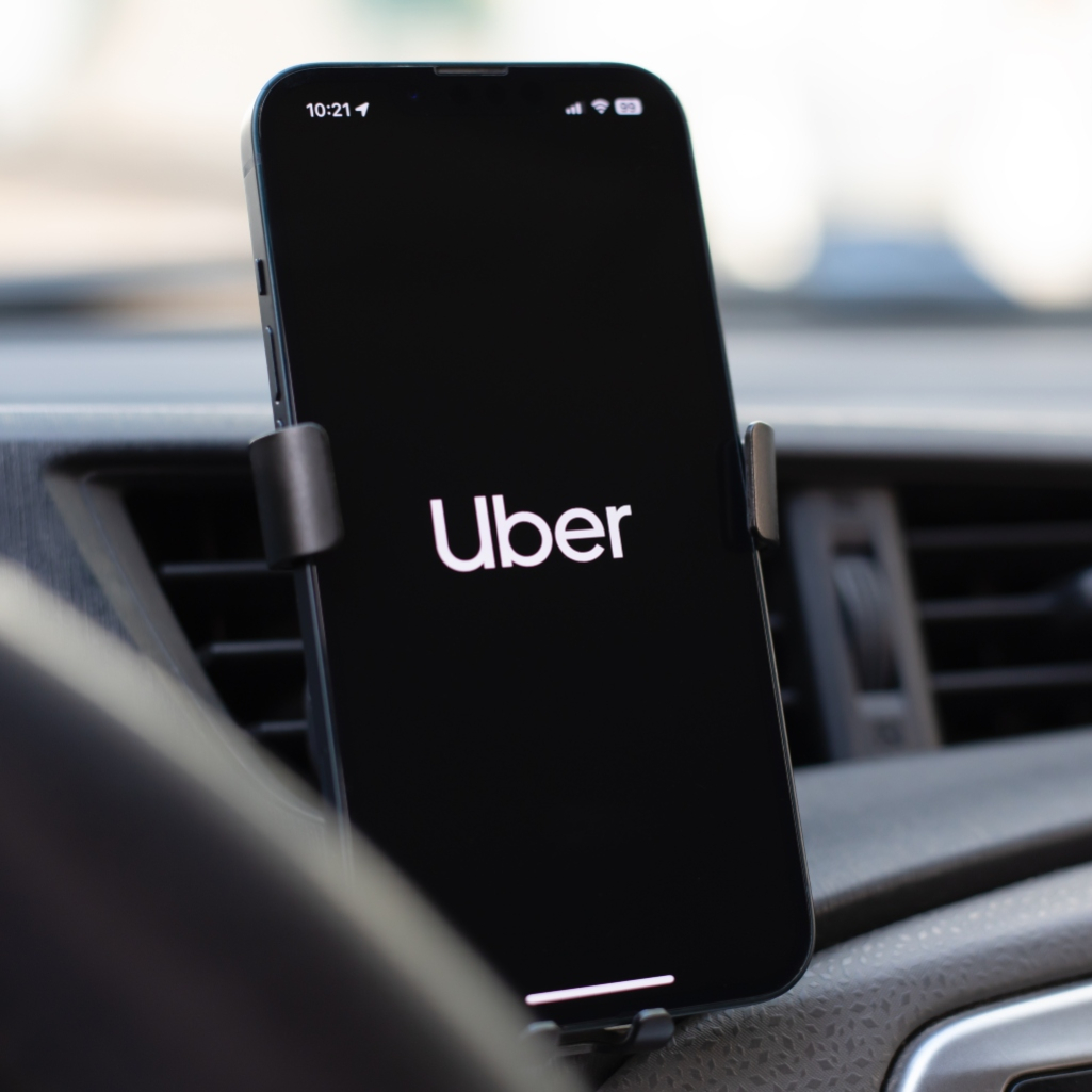 Uber for Teens: Η νέα υπηρεσία για ασφαλείς μετακινήσεις εφήβων