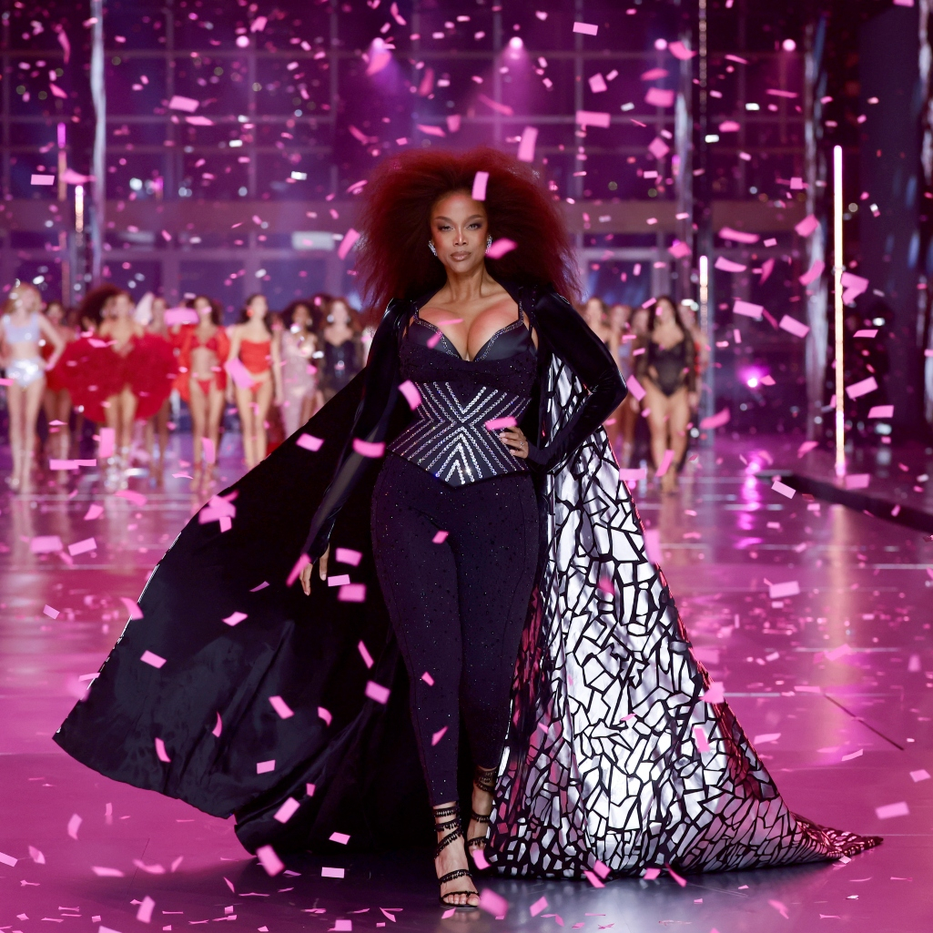 Τάιρα Μπανκς: Η iconic επιστροφή στο show της Victoria’s Secret, μετά από 19 χρόνια
