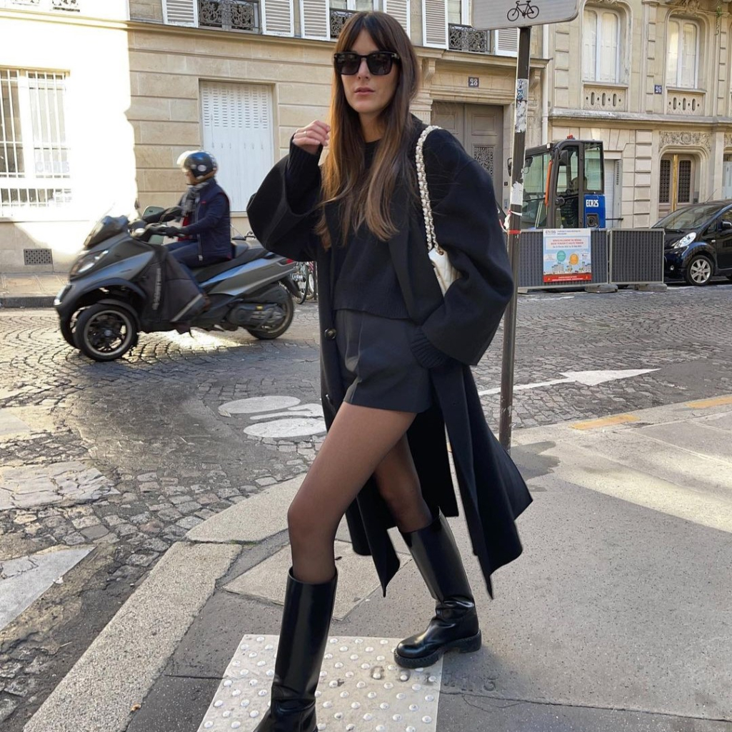 Πώς συνδυάζουν οι Γαλλίδες τις knee-high μπότες τους αυτόν τον χειμώνα