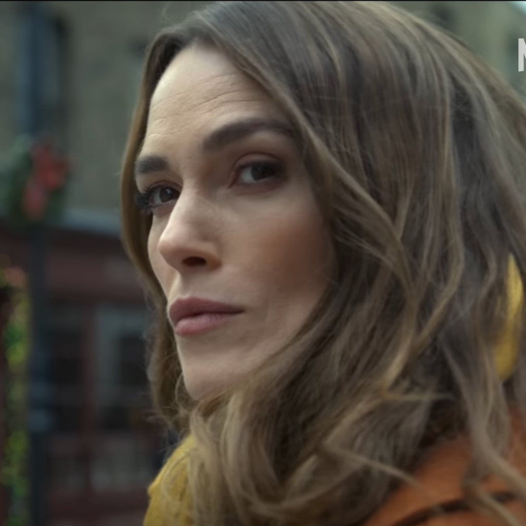 Το νέο κατασκοπευτικό θρίλερ του Netflix, δείχνει ιδανικό για binge-watching. Ξέρουμε τι θα δούμε τα Χριστούγεννα