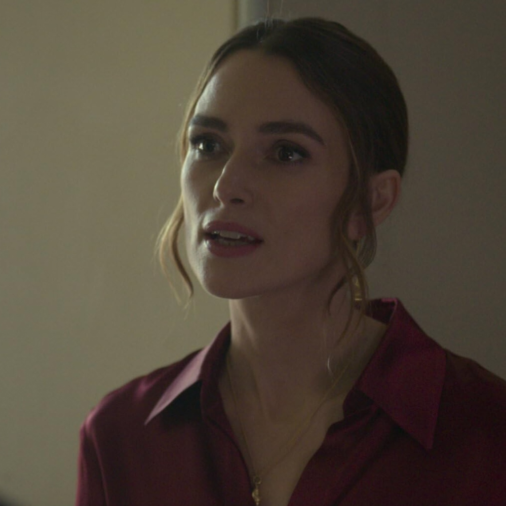 Το Netflix μάς έκανε το καλύτερο δώρο για τα Χριστούγεννα. Λέγεται Black Doves και είναι από την αρχή μέχρι το τέλος, υπέροχο