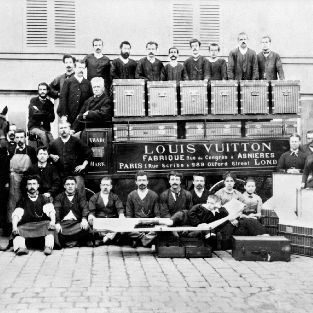 Η Louis Vuitton γιορτάζει 100 χρόνια Art Deco σε μία έκθεση που γιορτάζει έναν αιώνα σχεδιασμού και κομψότητας