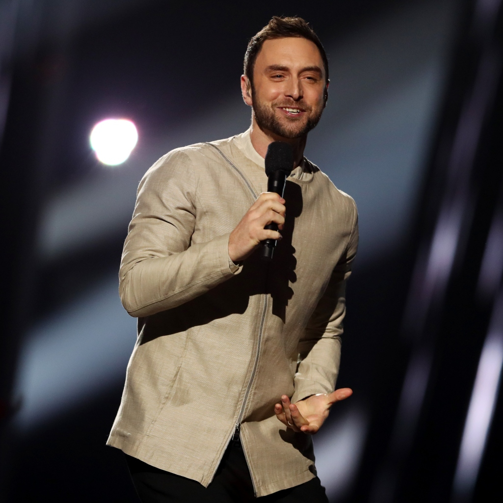 Μονς Σέλμερλεβ: Ο Σουηδός νικητής της Eurovision του 2015 κατηγορείται για κακοποίηση από τη σύζυγό του, Κιάρα Τζάνσον