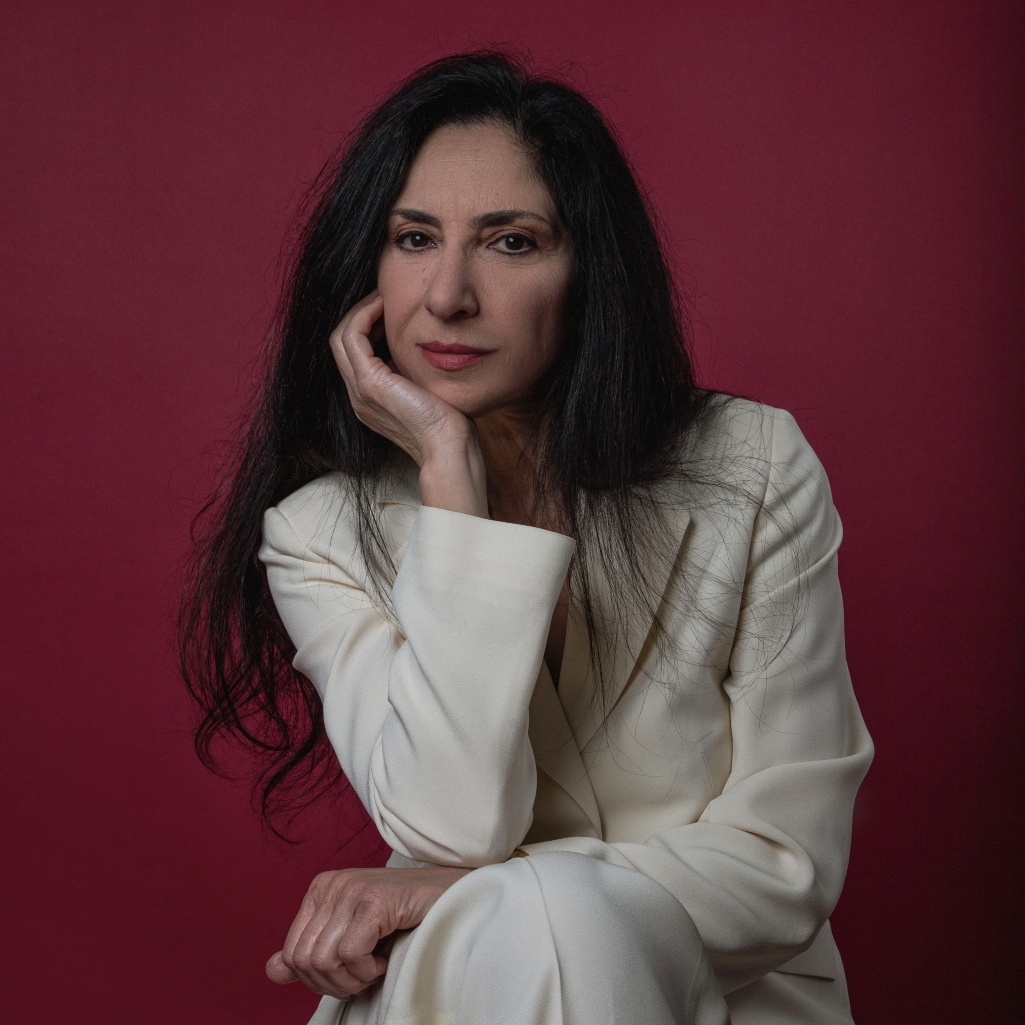 Η Κερασία Σαμαρά στο JennyGr: “Όσο μεγαλώνεις, βλέπεις το παρόν ως κάτι επείγον. Αυτή είναι η μεγάλη αλλαγή σε σχέση με τα νιάτα”