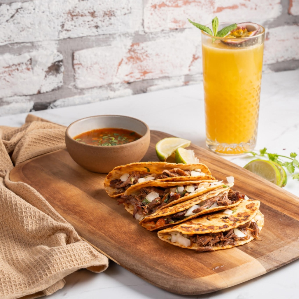 Η Άνοιξη έφτασε στα TGI Fridays™ με Νέα Πιάτα και Easter Delights