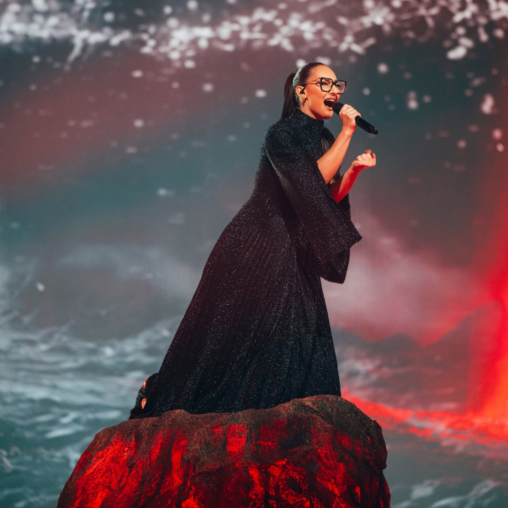 Eurovision 2025: Απόψε η εμφάνιση της Klavdia - Όλες οι λεπτομέρειες και το βίντεο που διέρρευσε με την αλλαγή του φορέματος