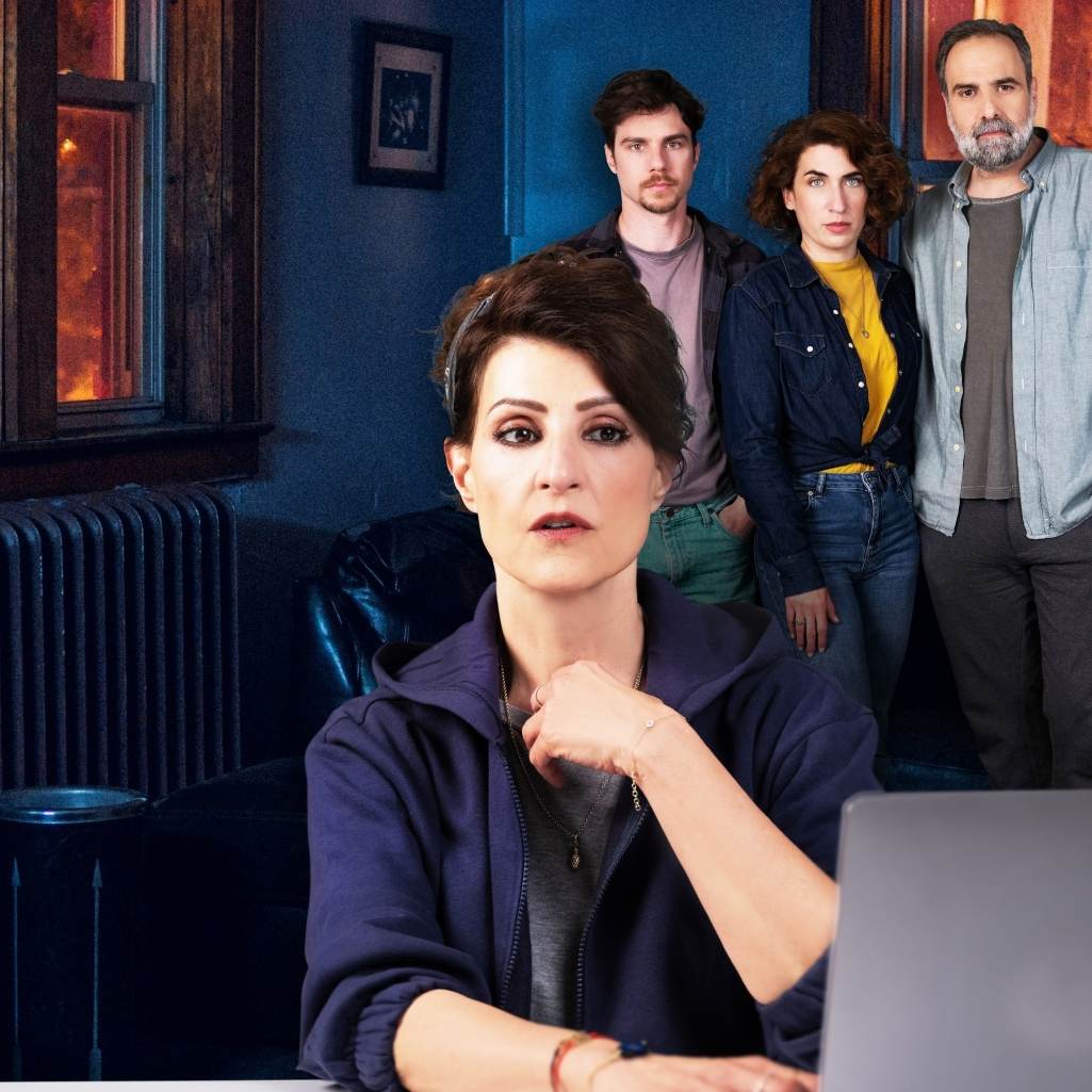 Η Nia Vardalos και το «Tiny Beautiful Things» κάνουν πρεμιέρα στο Θέατρο Παλλάς