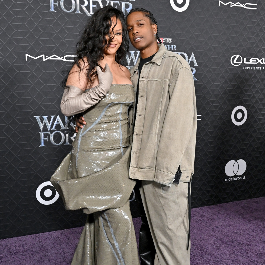 Ο A$AP Rocky δανείζεται ρούχα της Ριάνα και “σπάει” τα φυλετικά - κοινωνικά στερεότυπα: “Η αρρενωπότητα δεν ορίζεται με βάση τα ρούχα”