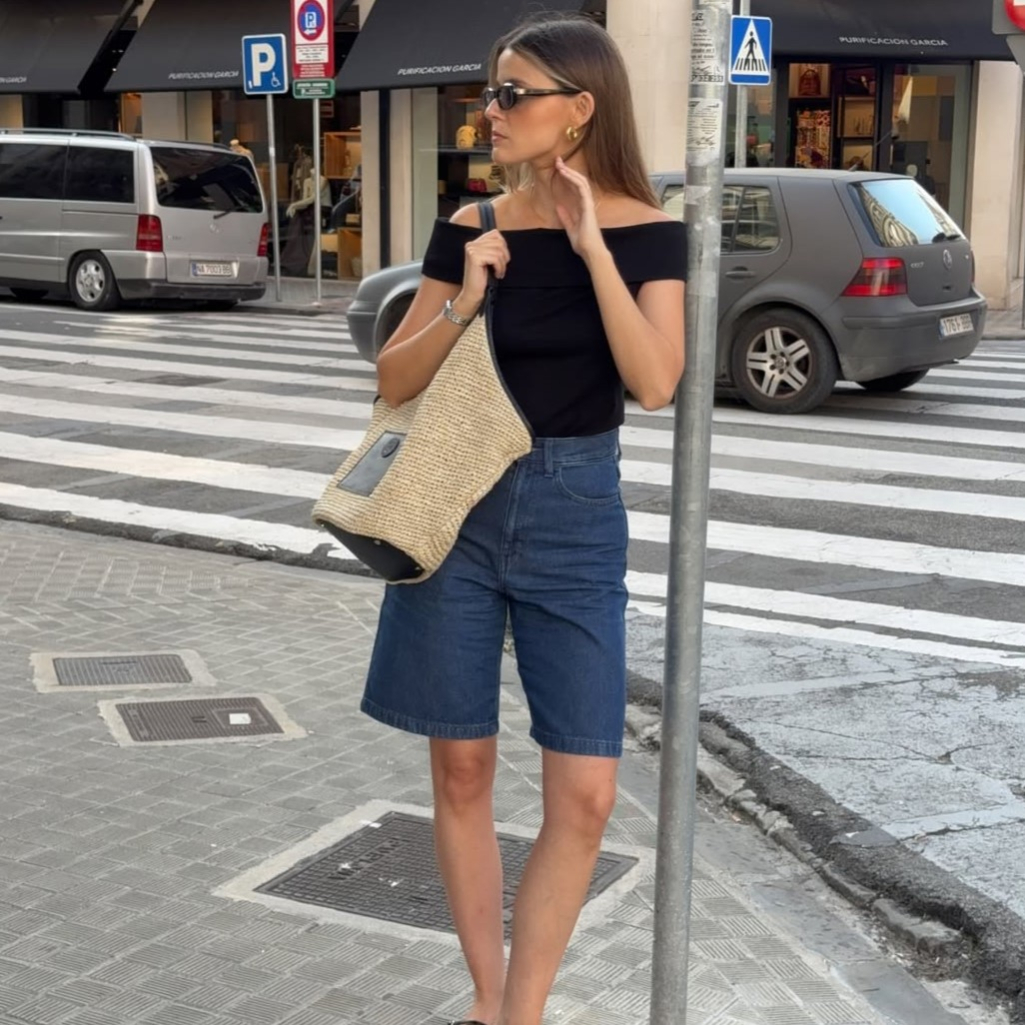 Πώς θα φορέσεις τη βερμούδα στο γραφείο για ένα στιλάτο και άνετο office look αυτό το καλοκαίρι