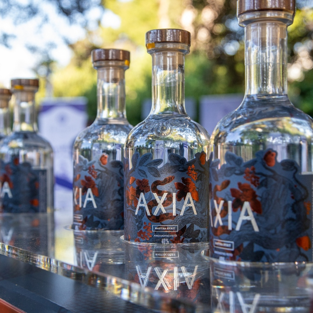 Hautes Grecians: Η AXIA extra dry mastiha spirit έδωσε το παρών με premium drinks