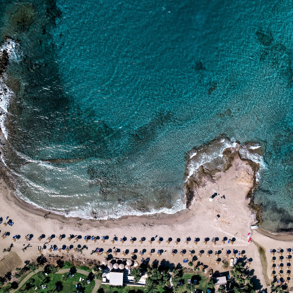 Η παραλία με τα πιο παγωμένα νερά στην Ελλάδα - Τα νερά της δεν ζεσταίνονται ποτέ