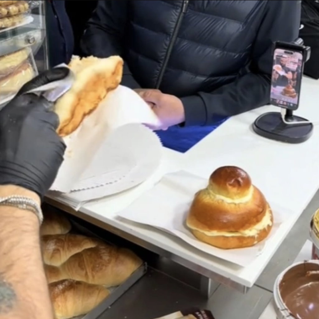 Κανείς δεν ξέρει γιατί αυτός ο φούρνος έχει γίνει viral παγκοσμίως
