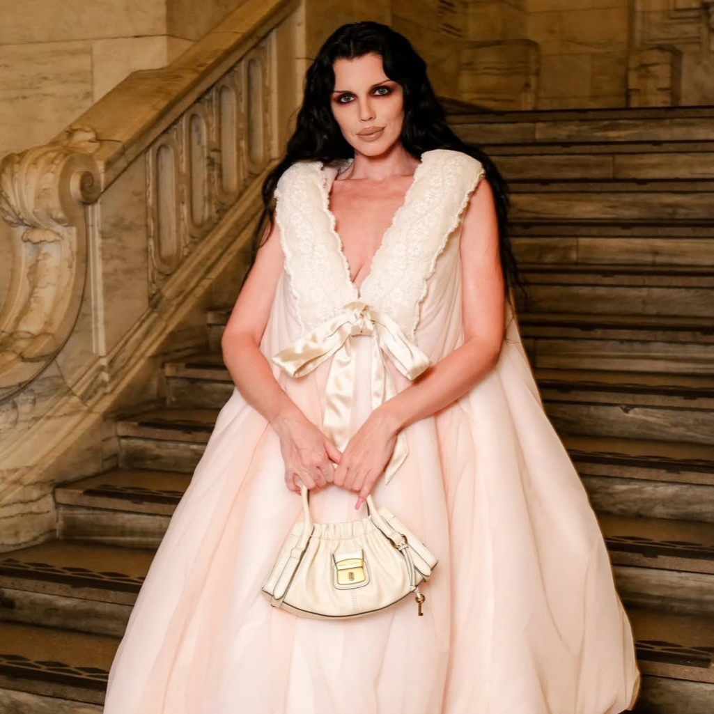 Η νέα it τσάντα της σεζόν έχει την υπογραφή του Marc Jacobs