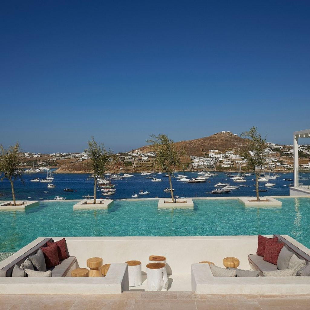 Mykonos Theoxenia & Once in Mykonos: Δύο εμβληματικά ξενοδοχεία με κυκλαδίτικη αύρα 