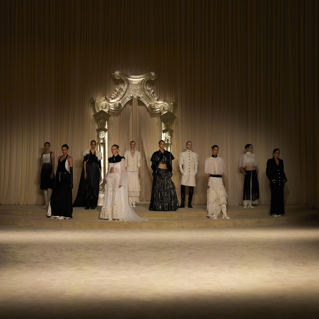 Chanel Haute Couture Φθινόπωρο-Χειμώνας 2025/26- Ο οίκος «επιστρέφει» στην οδό Combon 31, εκεί που ξεκίνησαν όλα