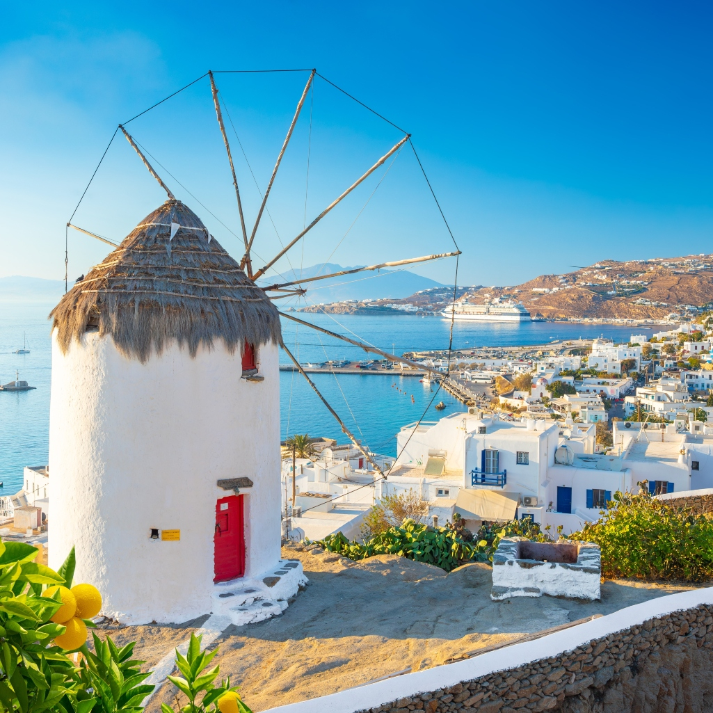 Η Ελλάδα ανακηρύχθηκε ο καλύτερος ευρωπαϊκός προορισμός για το 2025, σύμφωνα με την Telegraph