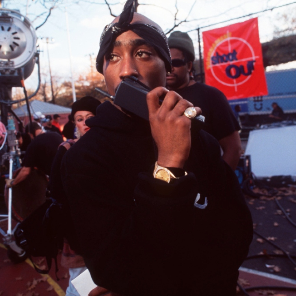 «Τρία άλμπουμ με αντάλλαγμα την αποφυλάκισή σου» - Πώς ο Tupac δημιούργησε το πιο εμπορικό άλμπουμ στην καριέρα του