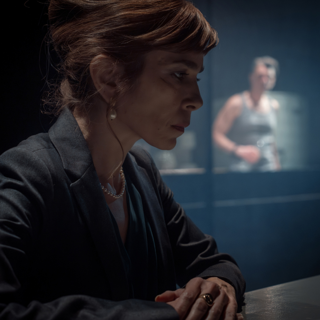 Επιστρέφει η sold out παράσταστη της σεζόν: Η Linda της Penelope Skinner στο Θέατρο Επί Κολωνώ