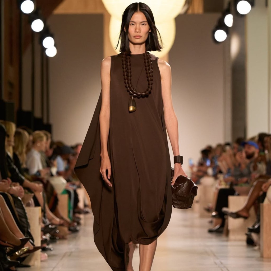Εβδομάδα Μόδας της Νέας Υόρκης: O Michael Kors παρουσίασε μία συλλογή – ωδή στο γήινο και κομψό στιλ