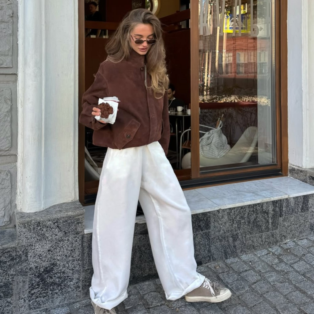 Τα σουέτ jackets από τα Zara έχουν γίνει viral και έχουμε βρει 5 + 1 για να διαλέξεις
