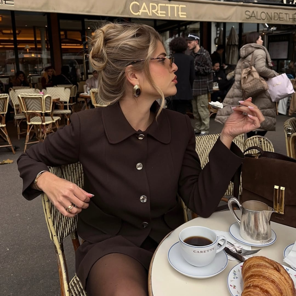 ανάλαφρα μαλλιά μετά το λούσιμο