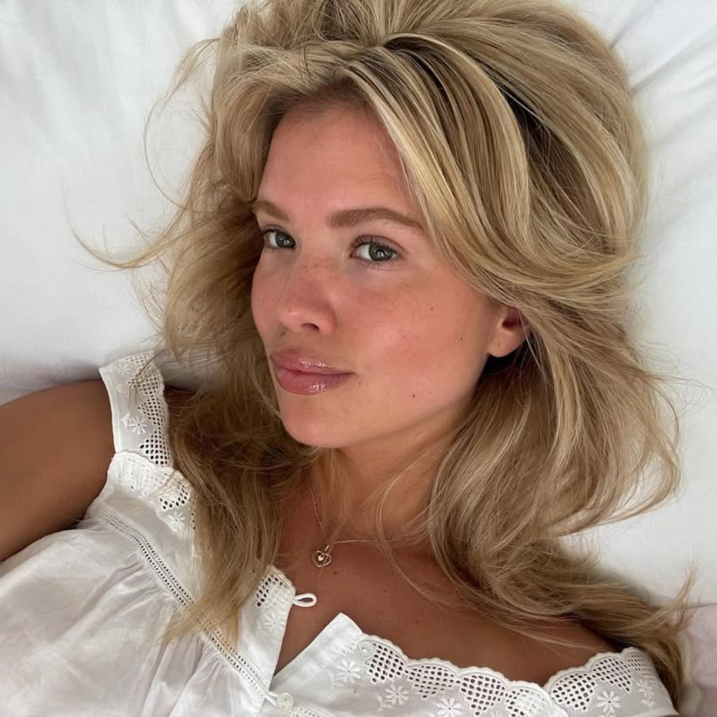 3 οροί αντιγήρανσης που αξίζουν μια θέση στη skincare ρουτίνα σου, εάν έχεις ευαισθησία στη ρετινόλη