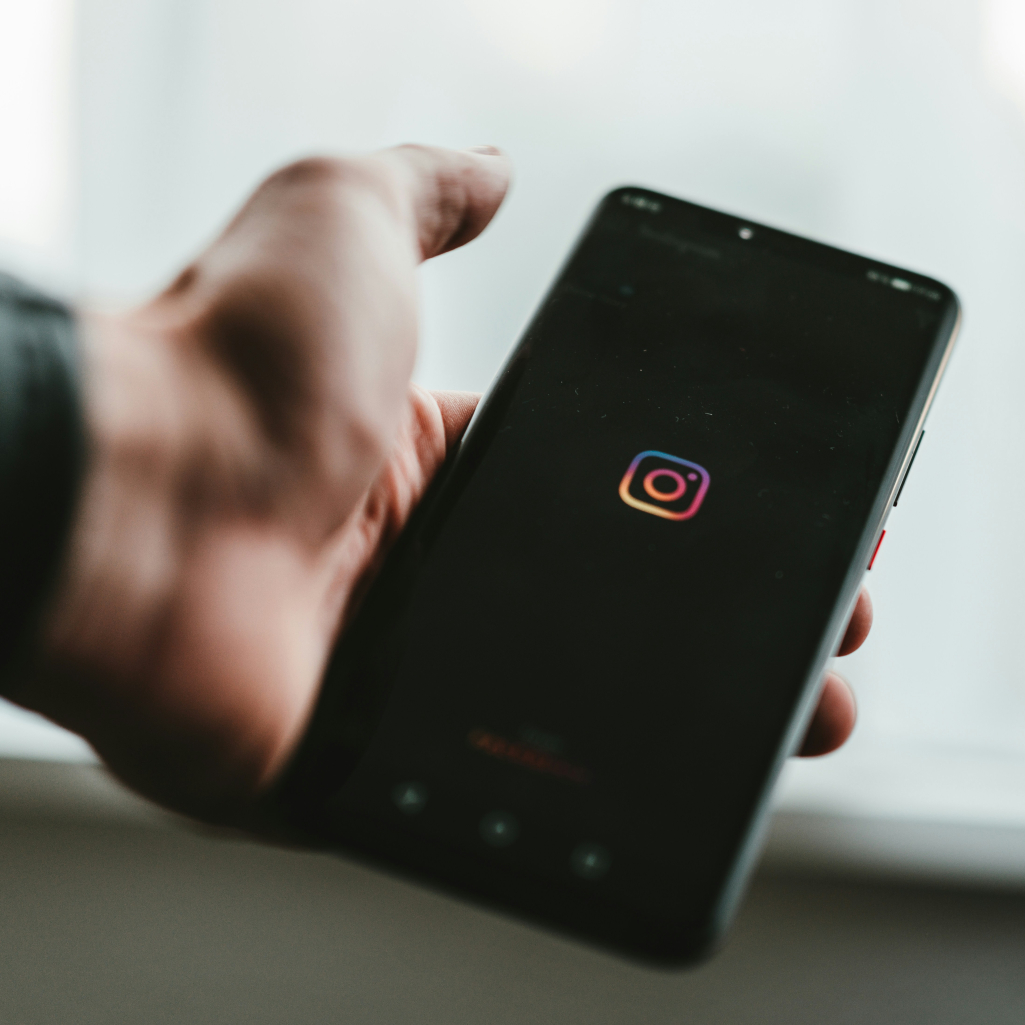 Έρχονται Facebook και Instagram επί πληρωμή