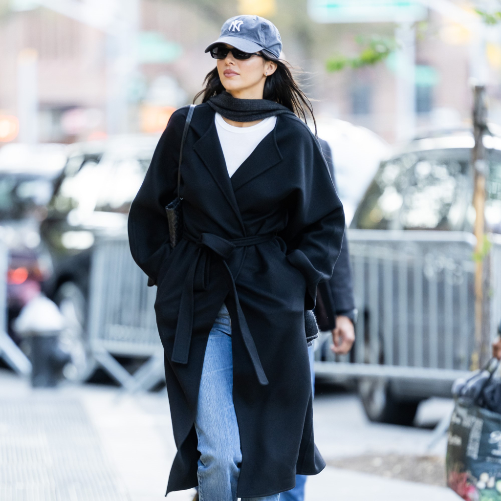 Το παλτό στο οποίο ορκίζονται Σαμπρίνα Κάρπεντερ και Κένταλ Τζένερ ταιριάζει σε κάθε γυναίκα - Βρήκαμε 5 για να διαλέξεις