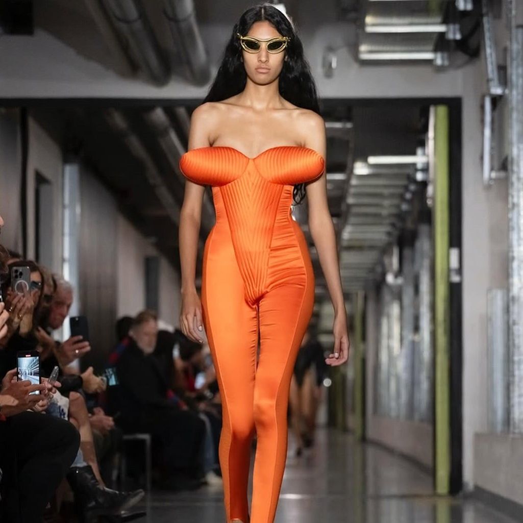 To ντεμπούτο του Duran Lantink στον Jean Paul Gaultier – Τολμηρό, διασκεδαστικό και επαναστατικό