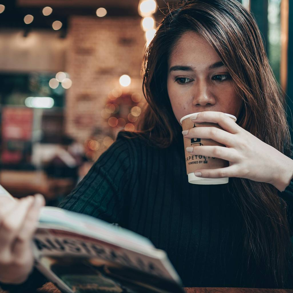 Οι 6 πιο υγιεινοί τρόποι για να πίνεις τον καφέ σου