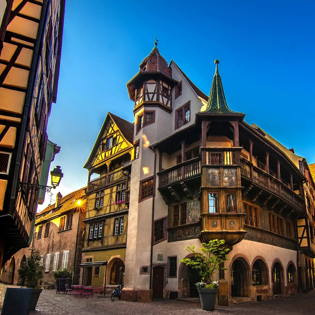 Απόδραση στη Γαλλία: Πλήρης οδηγός για την παραμυθένια πόλη του Κολμάρ
