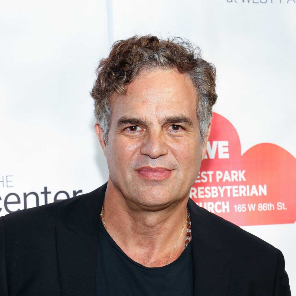 «Santo Subito!»: Στο επερχόμενο θρίλερ με φόντο το Βατικανό, ο Μαρκ Ράφαλο υποδύεται έναν αμφίσημο ερευνητή