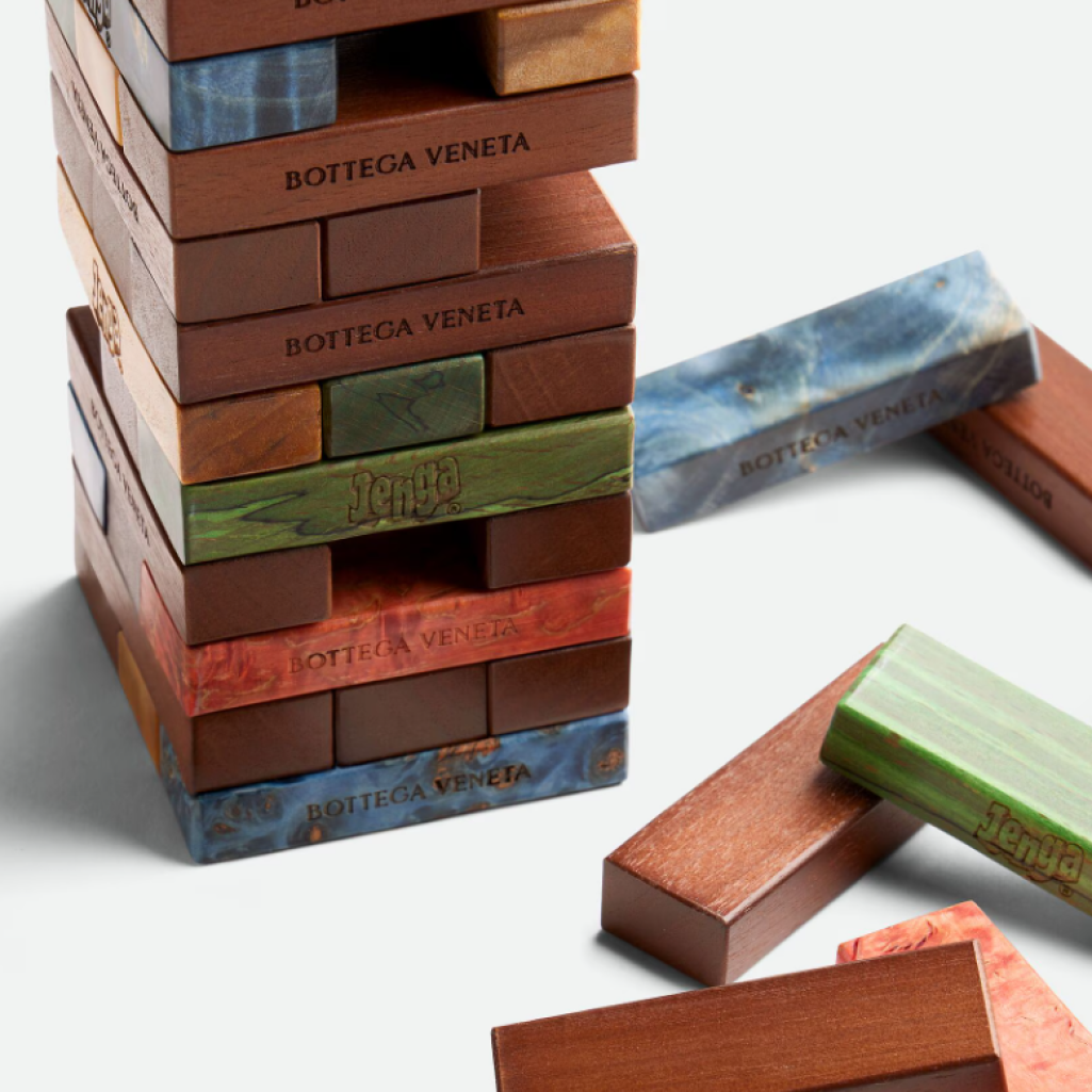 Η συνεργασία που δεν ήξερες ότι χρειάζεσαι – Ο οίκος Bottega Veneta και το Jenga κυκλοφόρησαν το πιο fashionable επιτραπέζιο