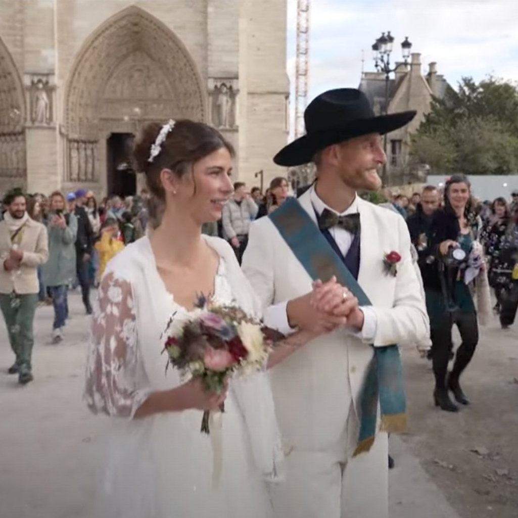 Παναγία των Παρισίων: Τελέστηκε ο πρώτος γάμος μετά από 30 χρόνια - Ήταν του ξυλουργού που βοήθησε στην αποκατάσταση από τη φωτιά του 2019