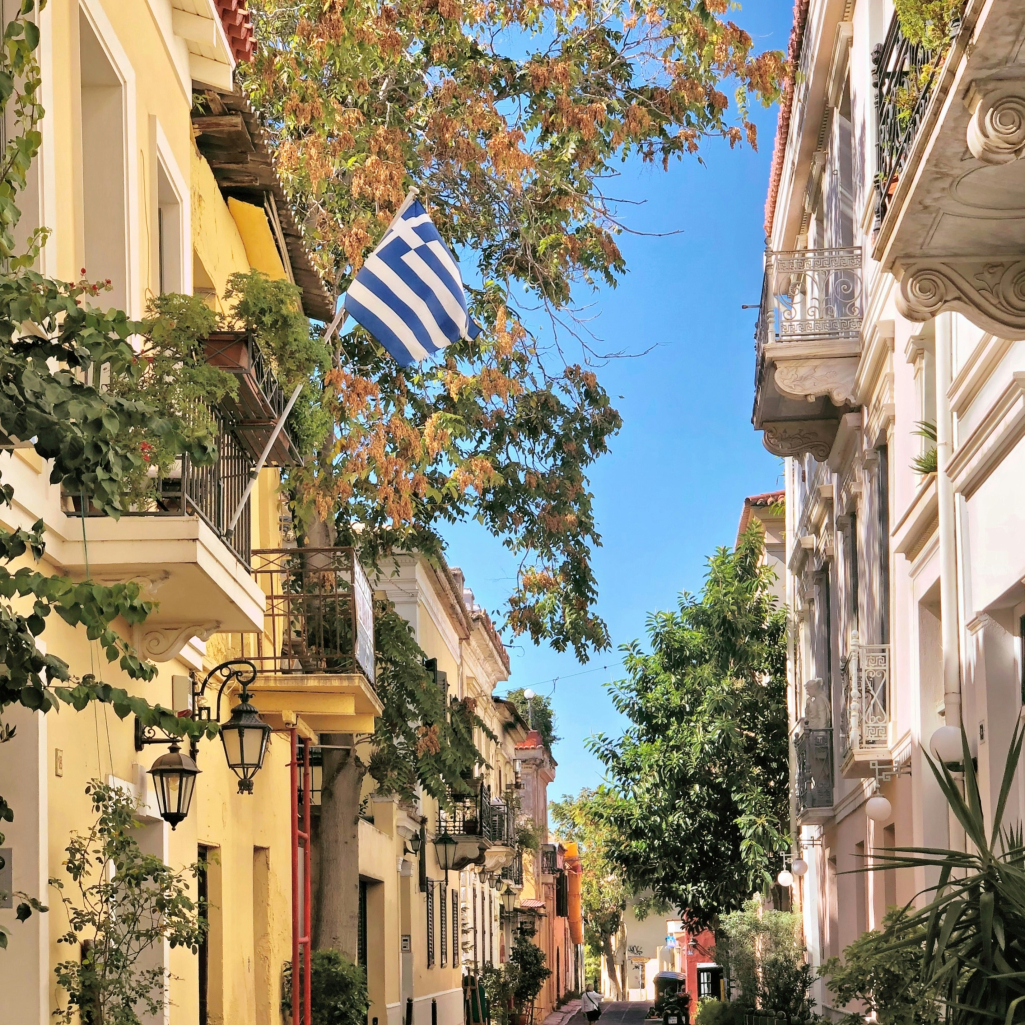 Παράνομες καταχωρίσεις από ενοικιαστές: Ελέγχονται πραγματικά τα ακίνητα στην Airbnb;