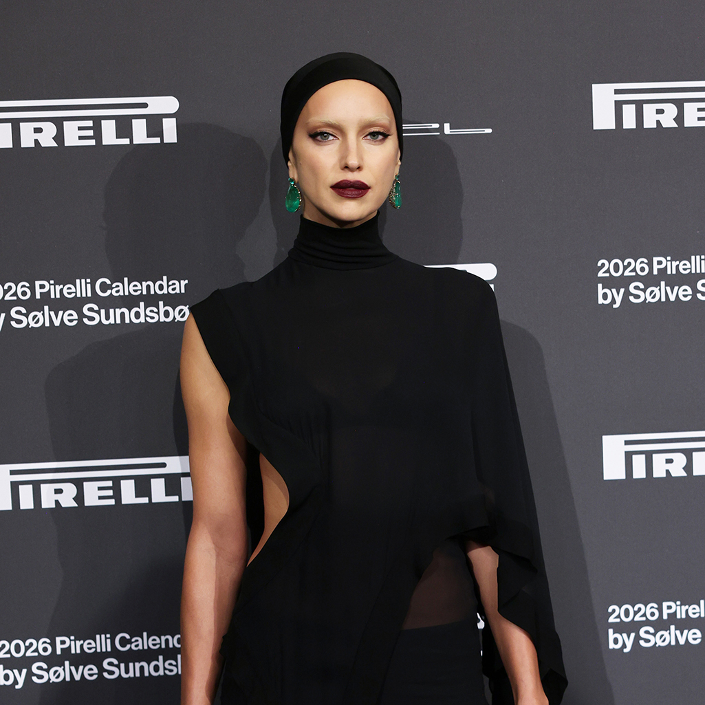 Τίλντα Σουίντον, FKA Twigs, Γκουέντολιν Κρίστι και Ιρίνα Σάικ: Τέσσερις από τις ισχυρότερες γυναικείες παρουσίες στο νέο ημερολόγιο Pirelli 