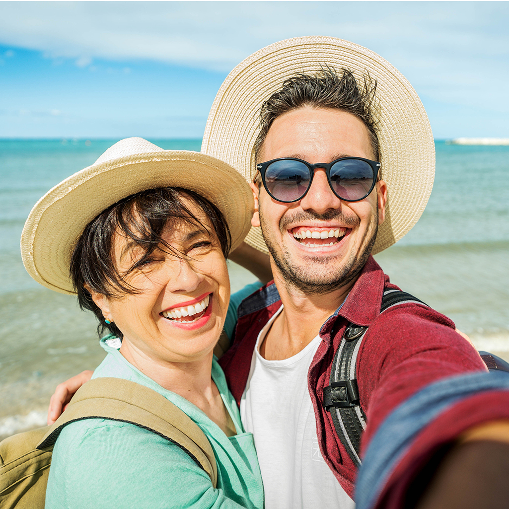Μήπως τελικά είναι “μαμάκιας”; – Τι λένε οι ειδικοί για τις σχέσεις εξάρτησης