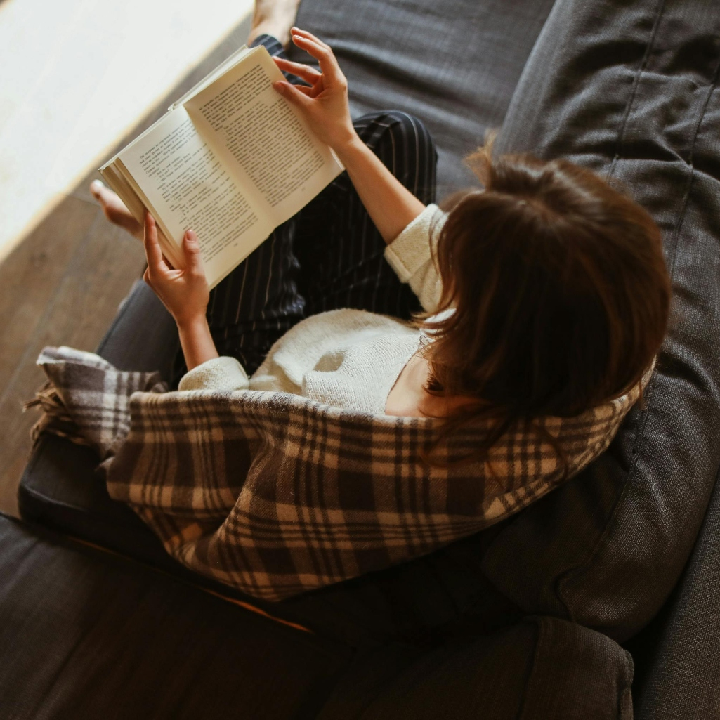 Αν ψάχνεις ένα ψυχολογικό θρίλερ με δυνατό plot twist για να διαβάσεις, το βρήκα εγώ για σένα