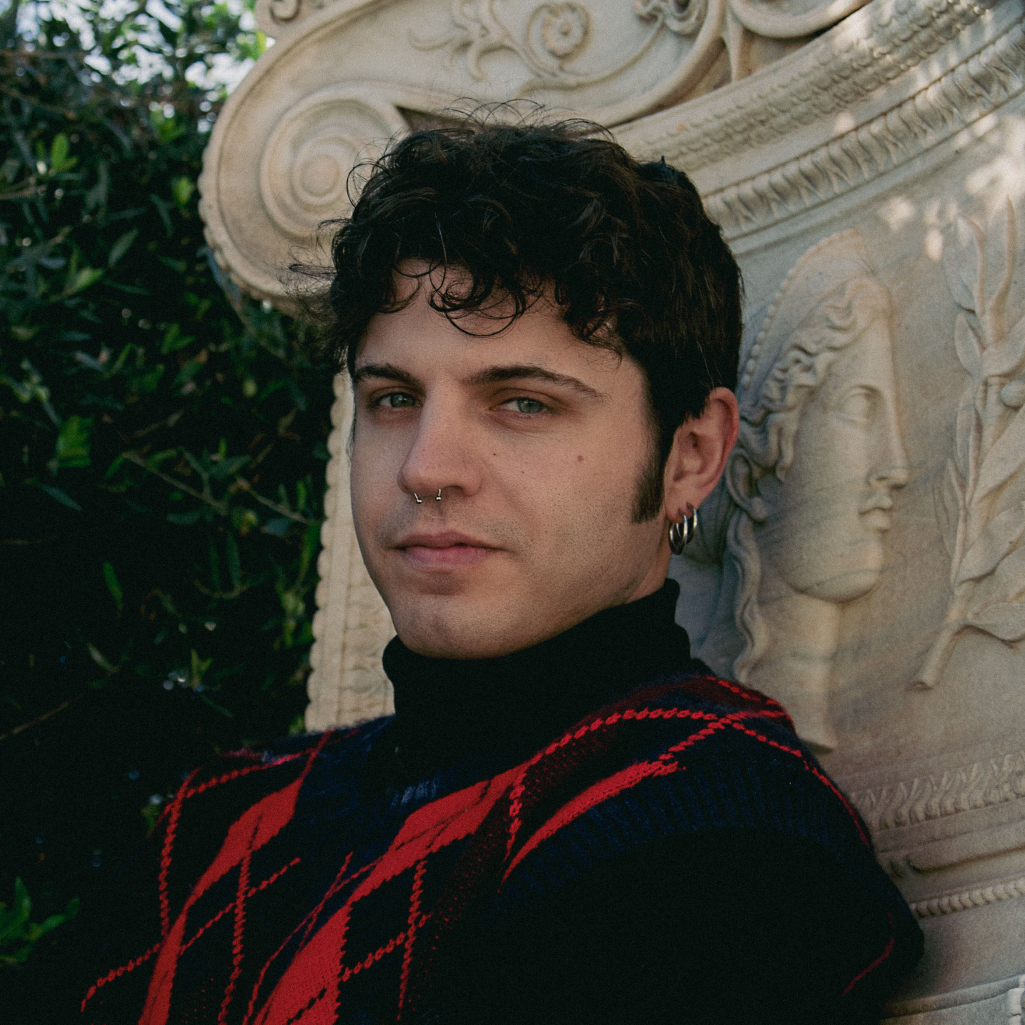 Ο Αλκιβιάδης Μαγγόνας θα τα παρατούσε όλα για έναν έρωτα