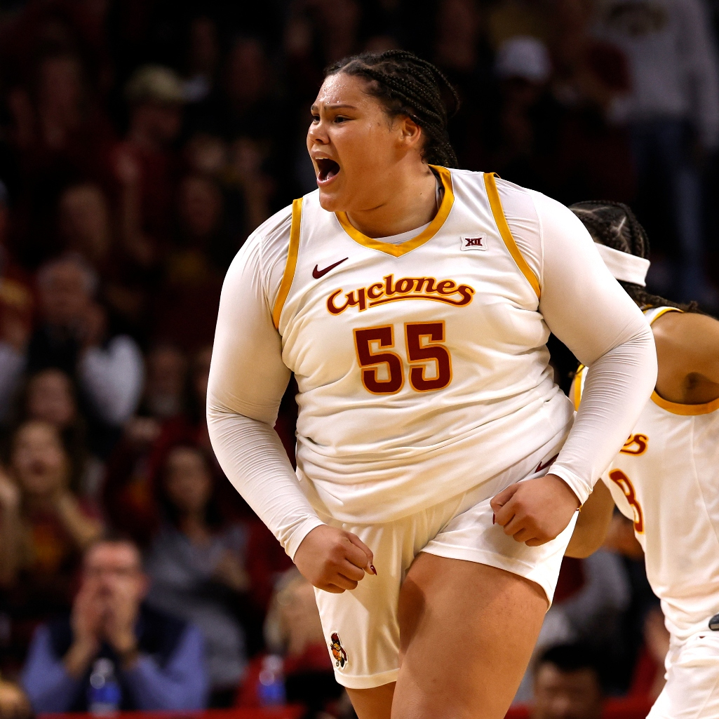 Άουντι Κρουκς: Ποια είναι η «Lady Shaq» που έχει σκοράρει πάνω από 40 πόντους σε 3 παιχνίδια