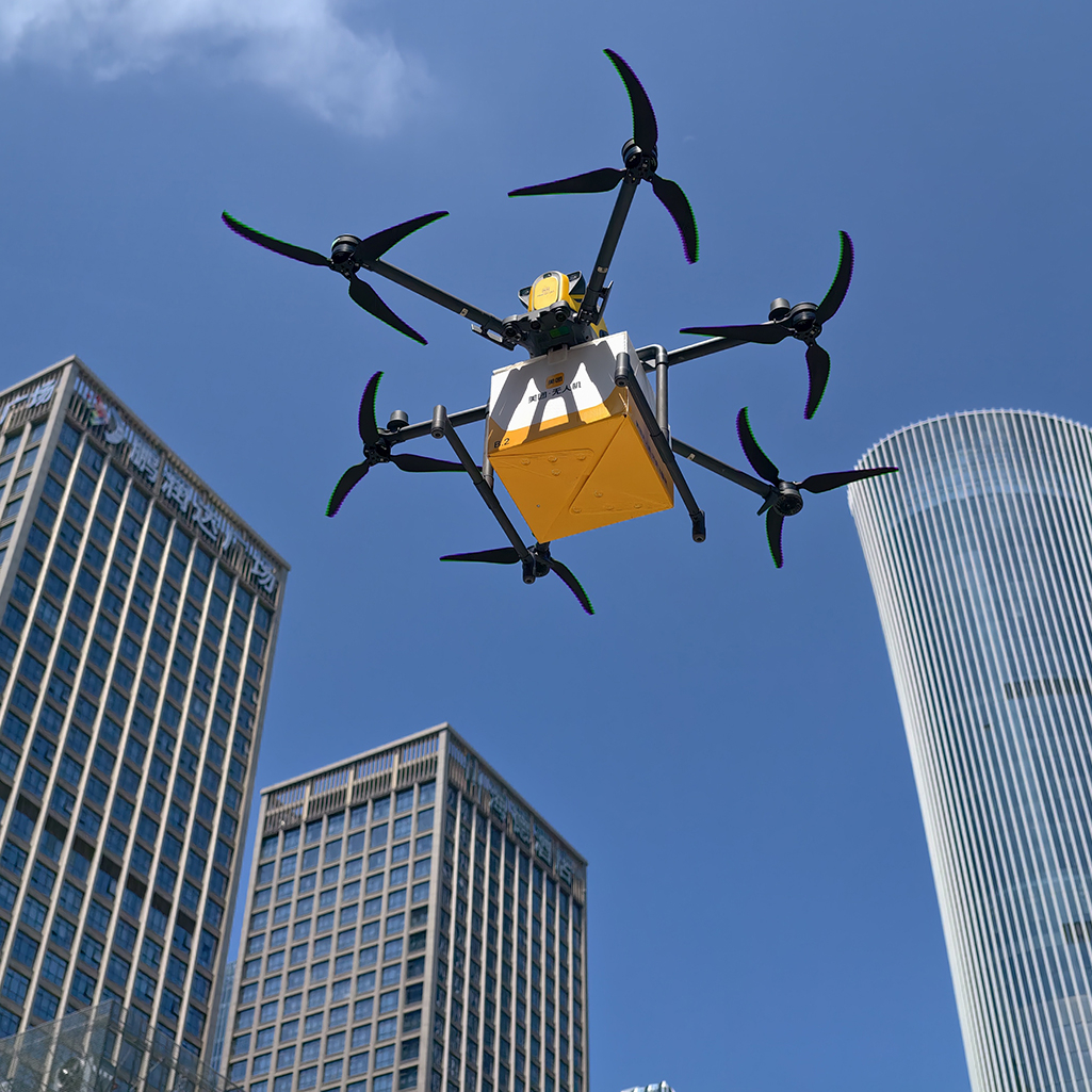 Διακόπτεται το σχέδιο της Amazon για παραδόσεις μέσω drones στην Ιταλία