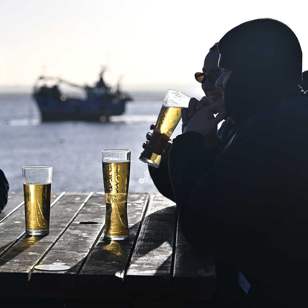 Σε αυτή την ηλικία το αλκόολ πρέπει να κοπεί "μαχαίρι", σύμφωνα με νευρολόγο